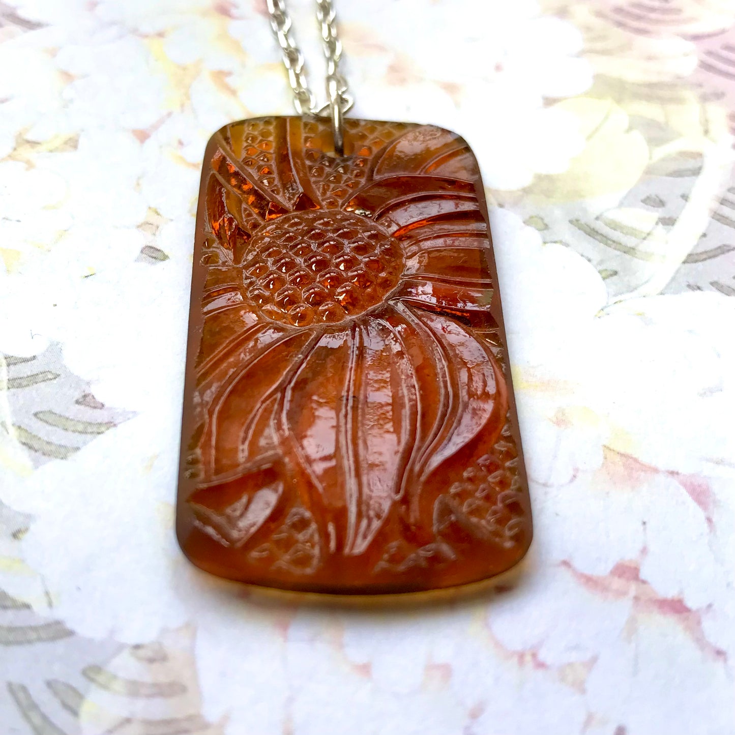 Amber Daisy Glass Pendant - samanthajoyglass