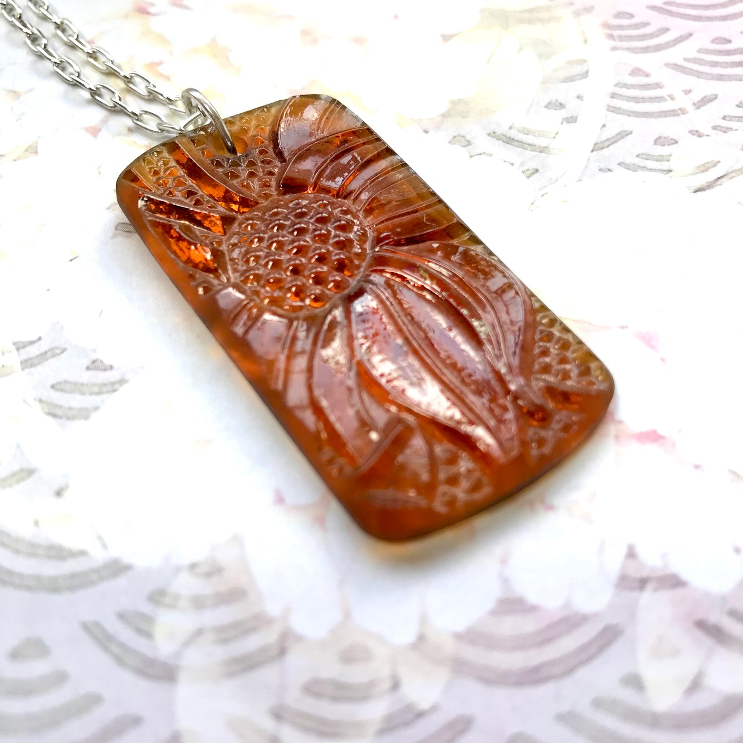 Amber Daisy Glass Pendant - samanthajoyglass