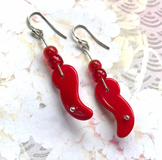 A dash of Red! Vintage beaded earrings