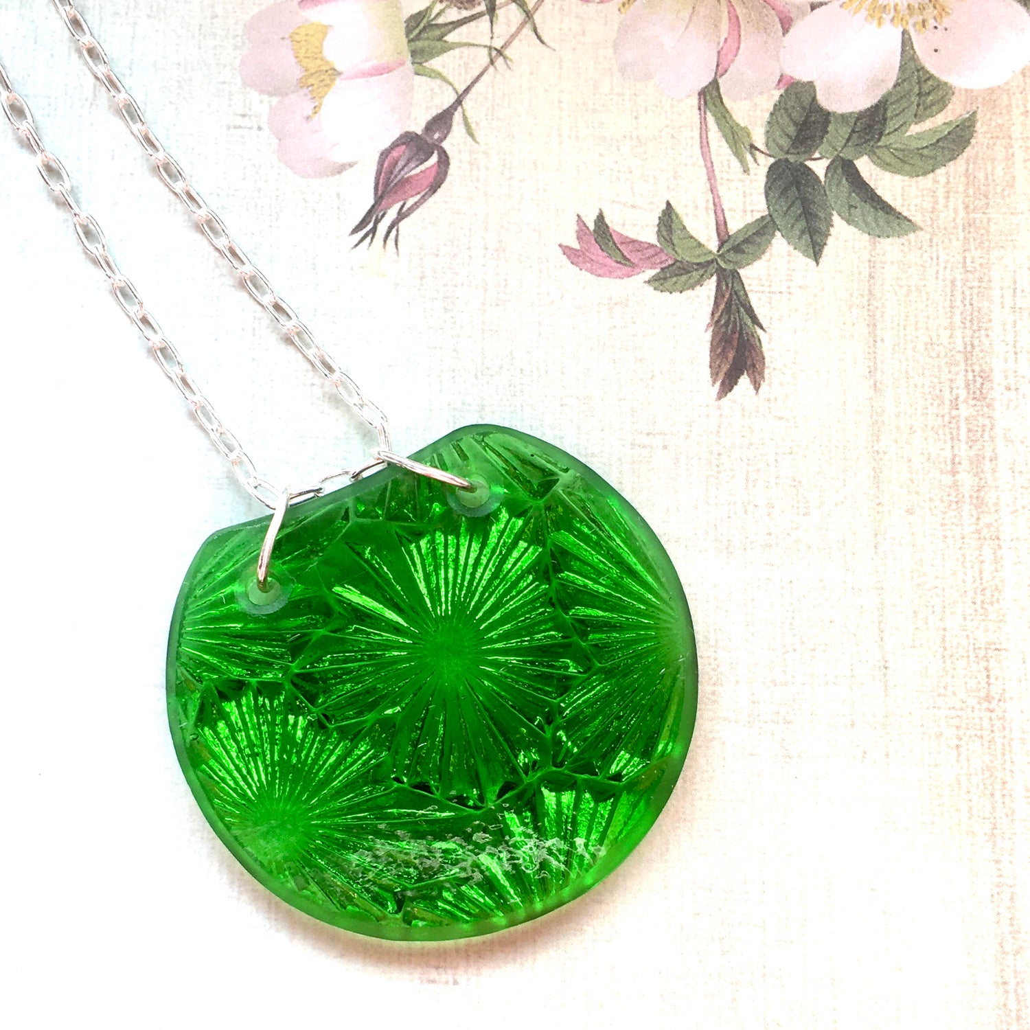 Green Starfire Moon Pendant - samanthajoyglass